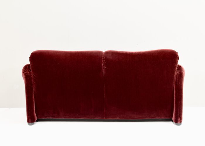 Maralunga sofa in striped Mohair velvet by Vico Magistretti for CASSINA - Italy, 1973 | #S12385 - Image 8