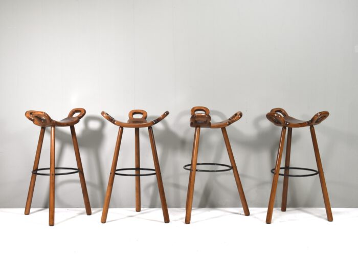 Oak barstools in the style of Sergio Rodrigues, Spain / Brazil - 1970's | #S12388 - Image 2